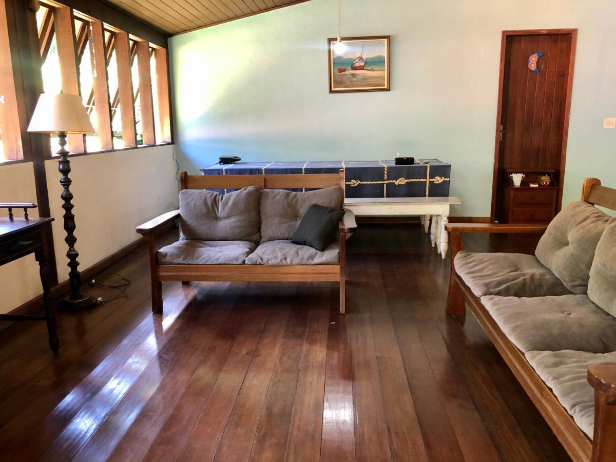 Сasa de vacaciones Casa Da Mata Com Piscina Natural Em Angra dos Reis